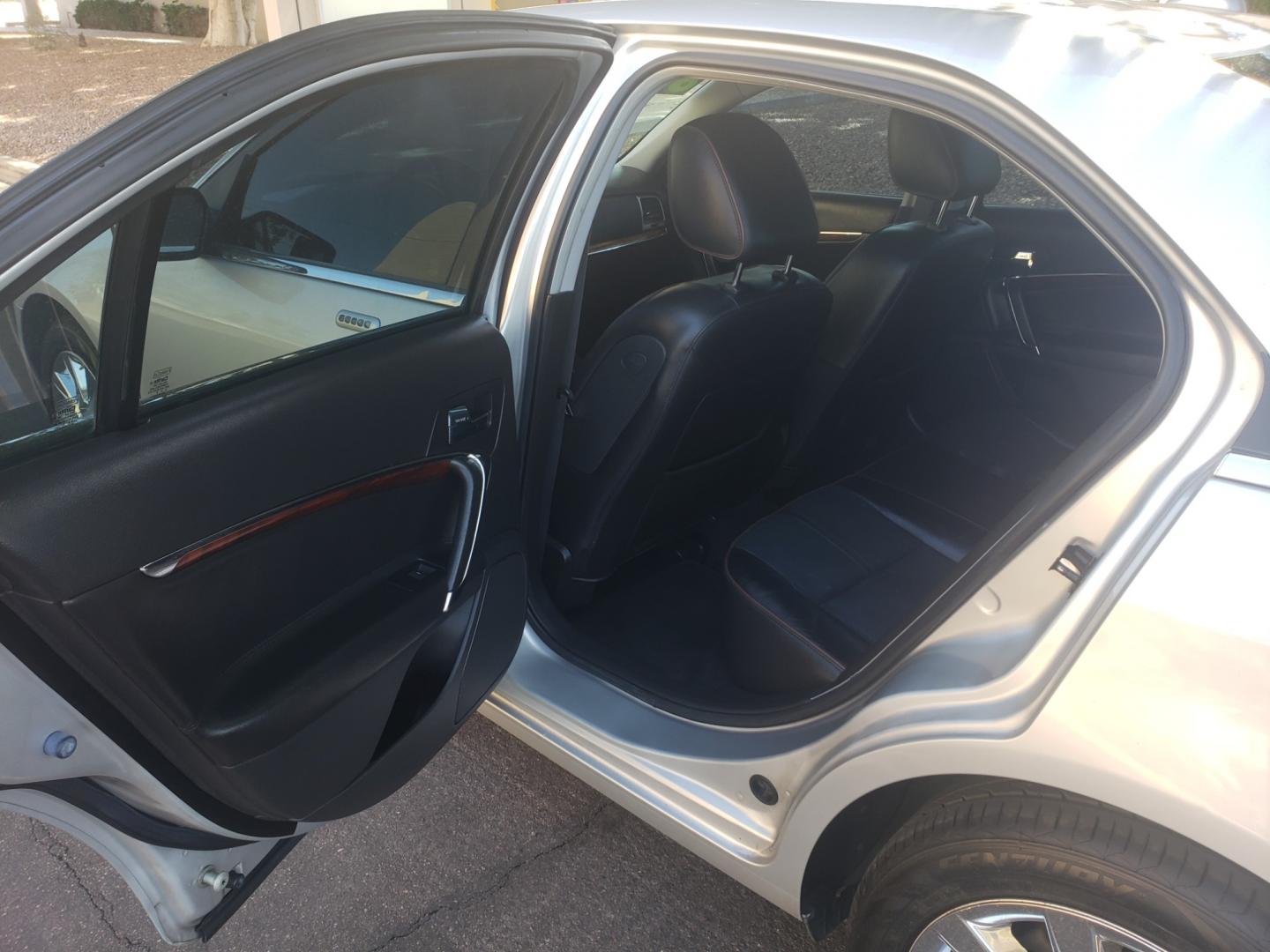 2010 /gray and black Lincoln MKZ base (3LNHL2GCXAR) with an 3.5L V6 DOHC 24V engine, 6-Speed Automatic transmission, located at 323 E Dunlap Ave., Phoenix, AZ, 85020, (602) 331-9000, 33.567677, -112.069000 - Photo#10